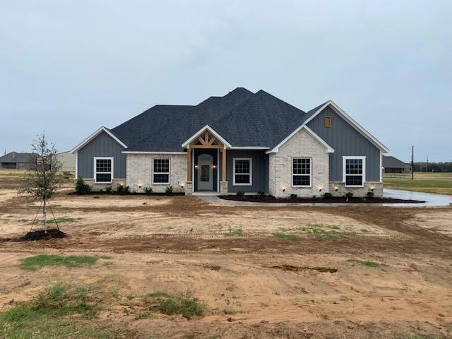 1013 Katie Ct, Azle, TX 76020 - photo 1