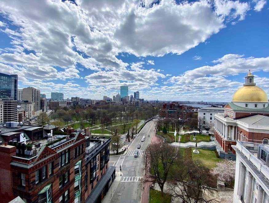 For Sale $435,000 • Co-Listing Agent