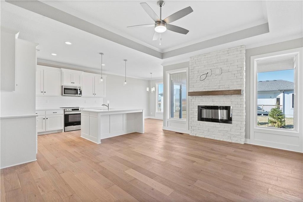 24958 W 94th Place, Lenexa, KS 66227 - photo 1