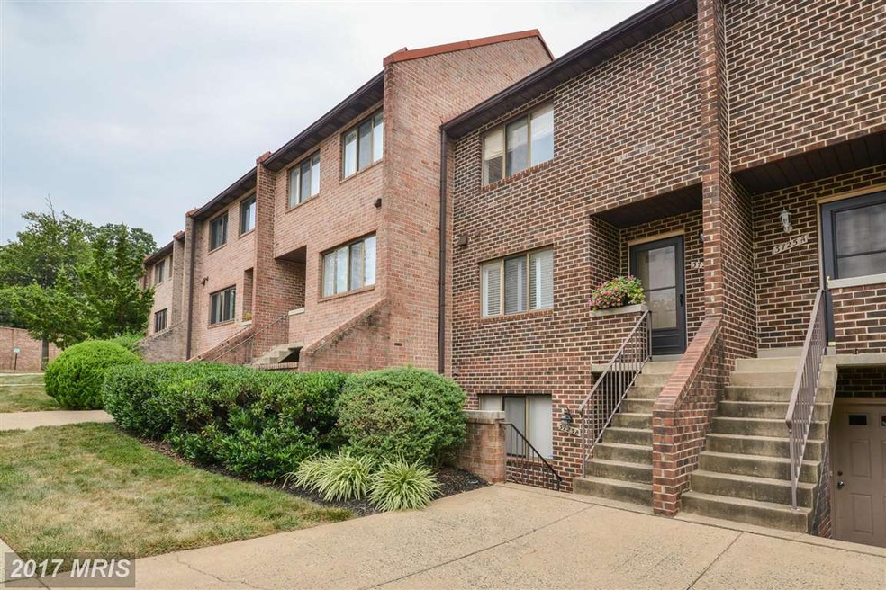 3723A Madison Ln, Falls Church, VA 22041 - photo 1