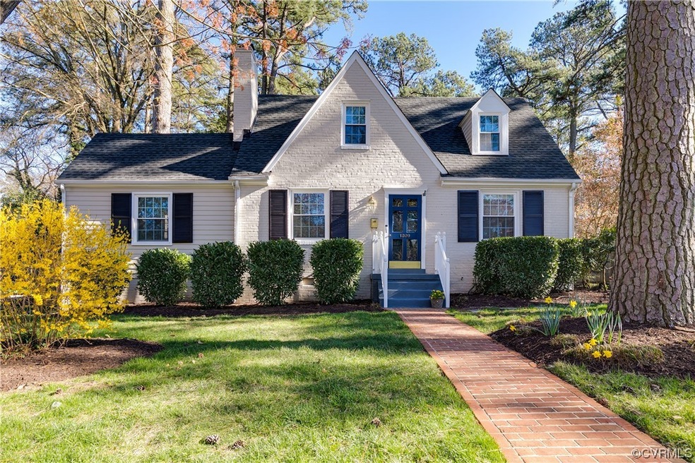 Lovely cape in Tuckahoe school district!