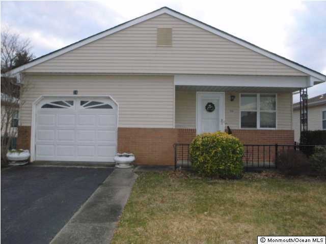 24 Davenport Rd W, Toms River, NJ 08757 - photo 1