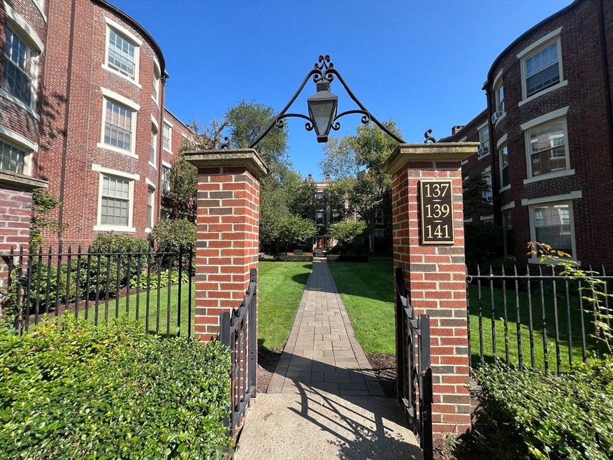 Sold $1,200,000 • Co-Listing Agent