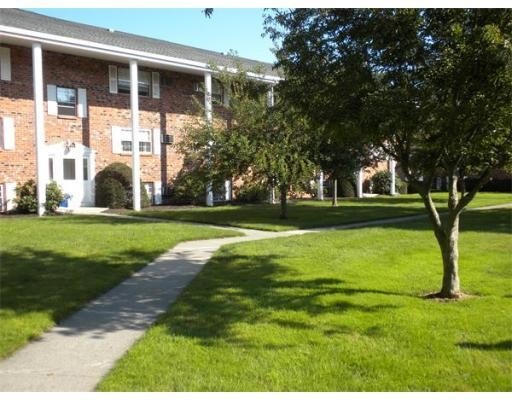 89 Pleasant St unit D1, Medfield, MA 02052 - photo 1