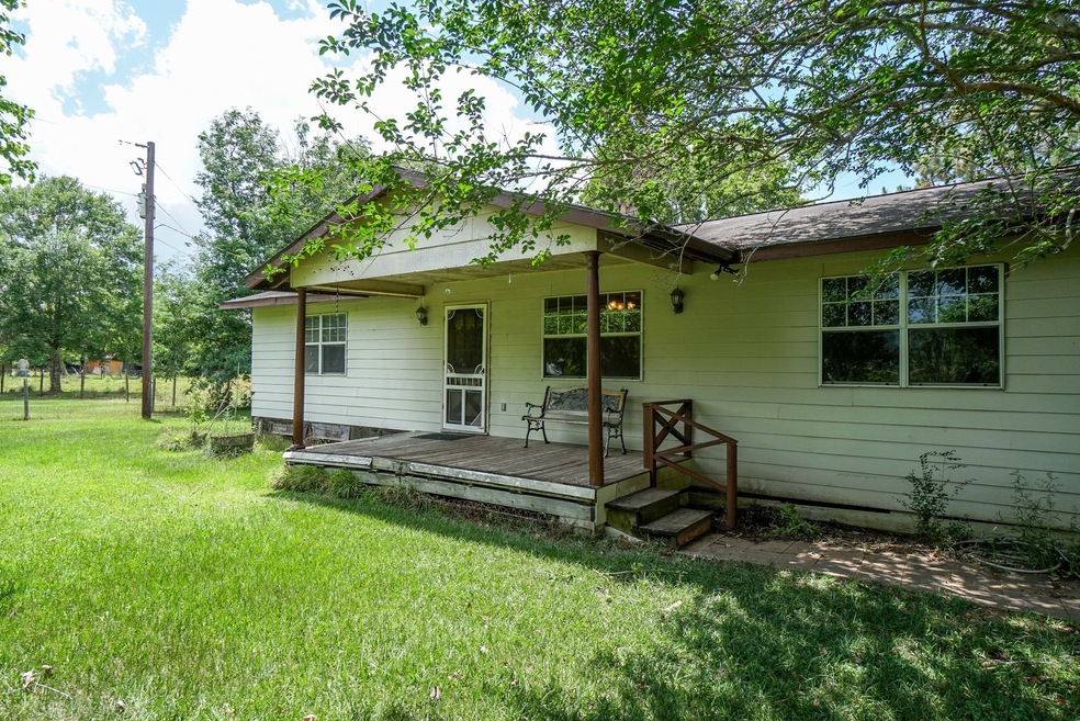 13626 Fm 442 Rd, Needville, TX 77461 - photo 1