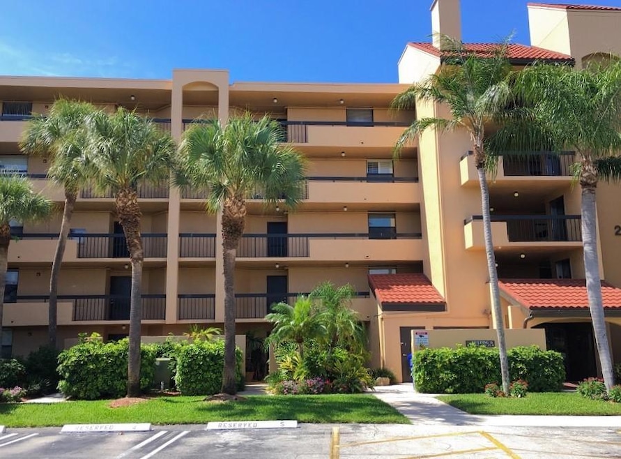 955 Dotterel Rd unit 2105, Delray Beach, FL 33444 - photo 1