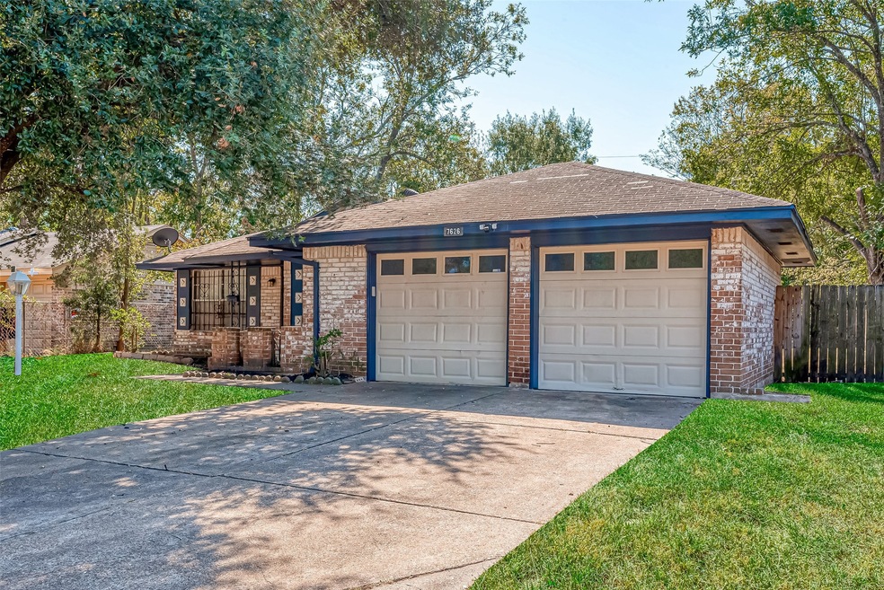 7626 Navasota St, Houston, TX 77016 - photo 1