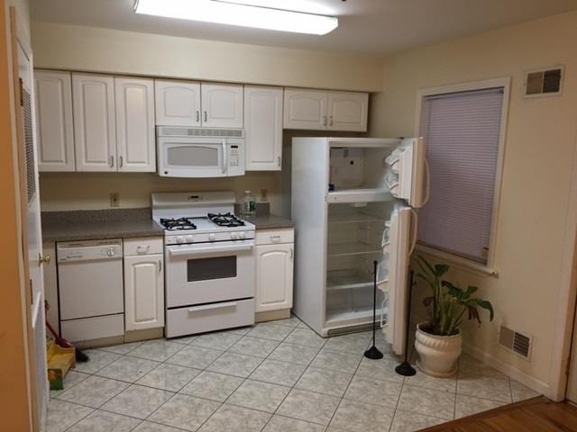 812 New York Ave unit 18, Union City, NJ 07087 - photo 1