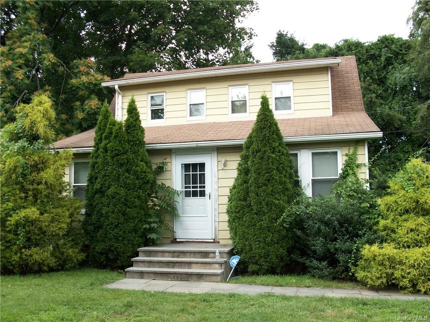 147 North St, Cortlandt Manor, NY 10567 - photo 1