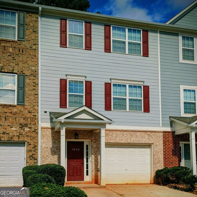 1608 Austin Meadows Dr unit 4, Decatur, GA 30032 - photo 1