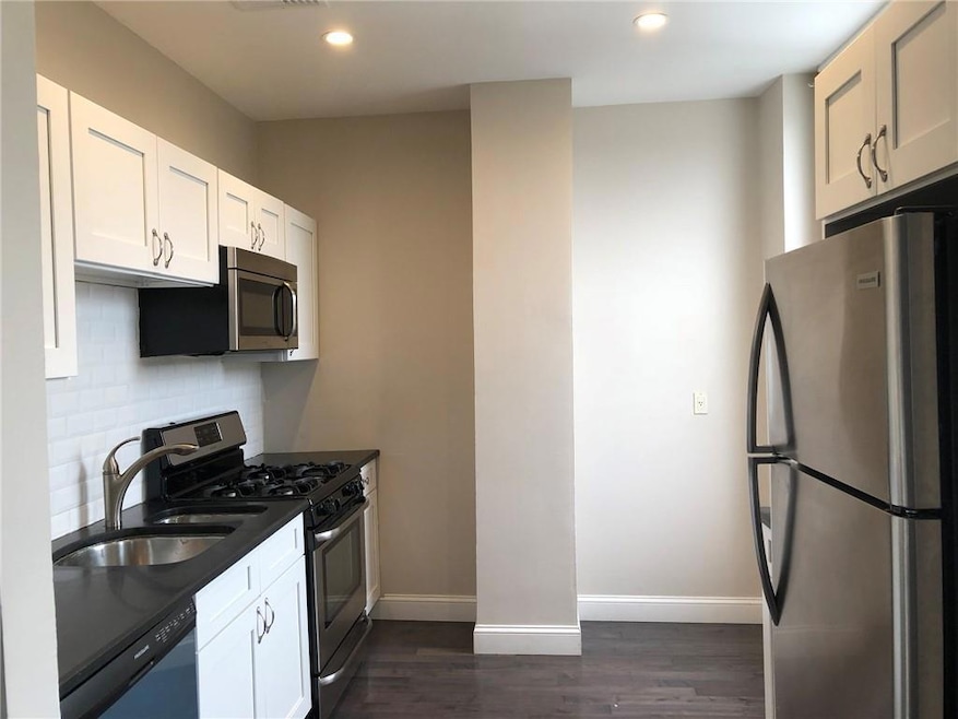 105 Main St unit 3 rd fl, Dobbs Ferry, NY 10522 - photo 1