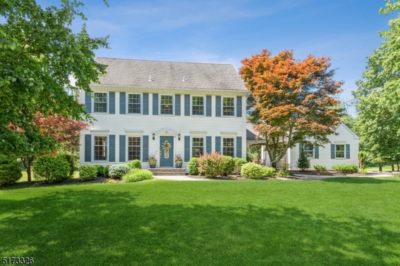 8 Deer Run, Hillsborough, NJ 08844 - photo 1