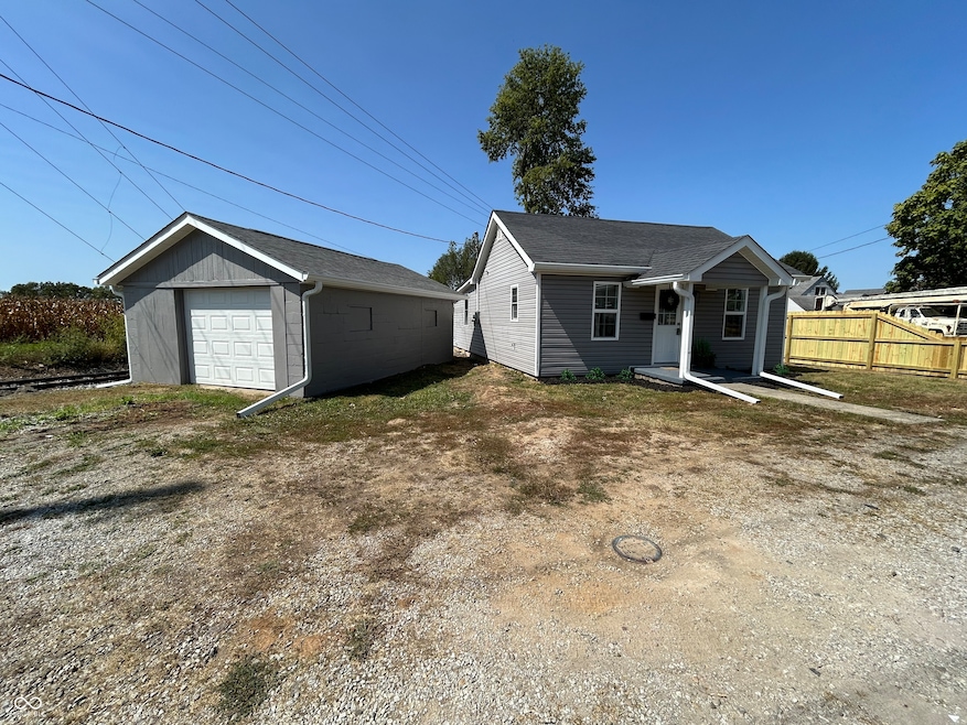 100 S Beatty Ln, Columbus, IN 47201 - photo 1