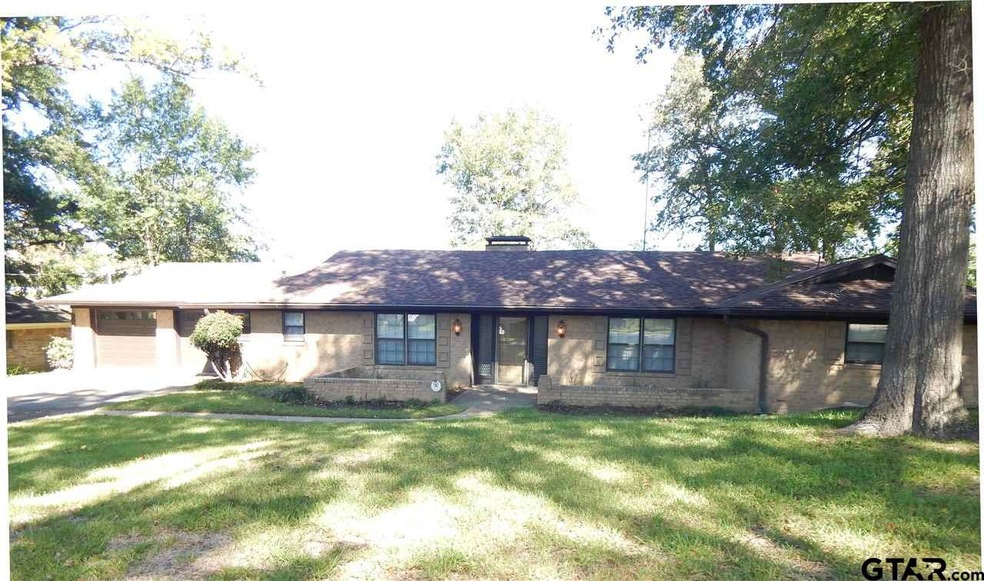 1600 1600 Yosemite, Tyler, TX 75703 - photo 1