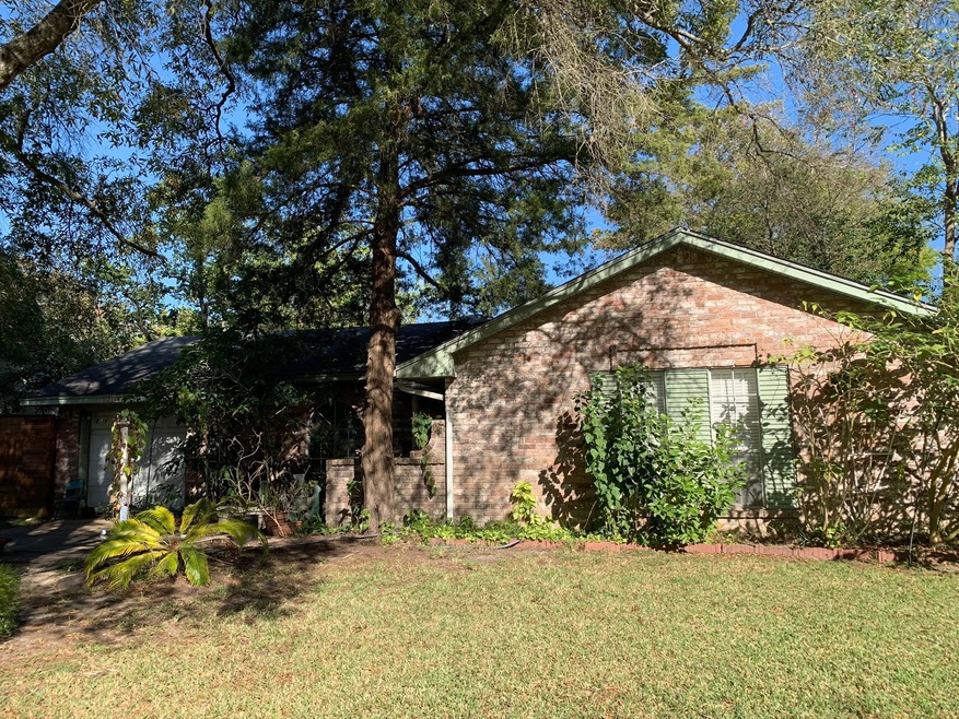 7118 Lumber Jack Dr, Houston, TX 77040 - photo 1