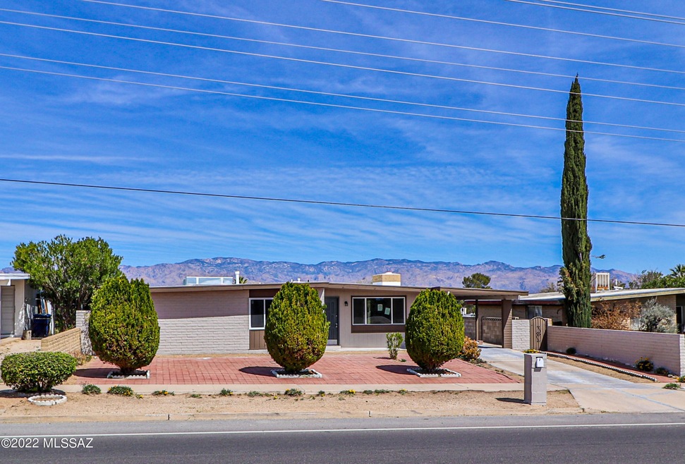 8159 E Escalante Rd, Tucson, AZ 85730 - photo 1