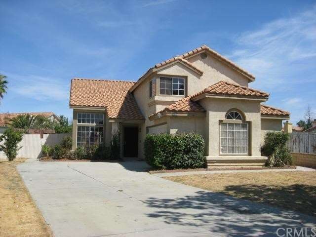 FRONT/DRIVEWAY