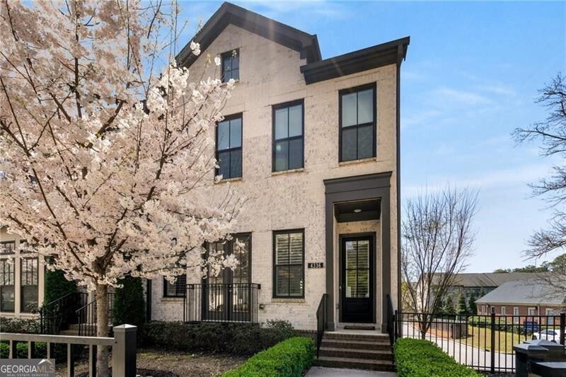 4336 Walsh Dr, Dunwoody, GA 30338 - photo 1
