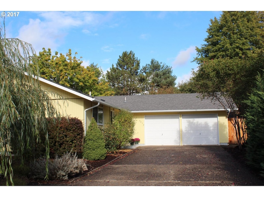 3717 Peppertree Dr, Eugene, OR 97402 - photo 1