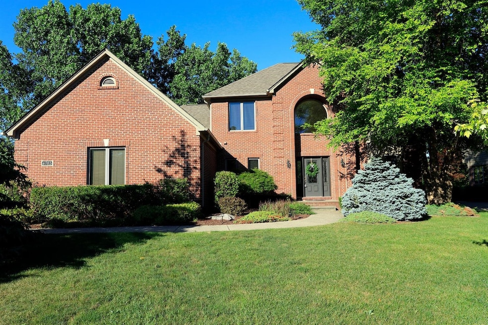 4703 Sawgrass Dr W, Ann Arbor, MI 48108 - photo 1