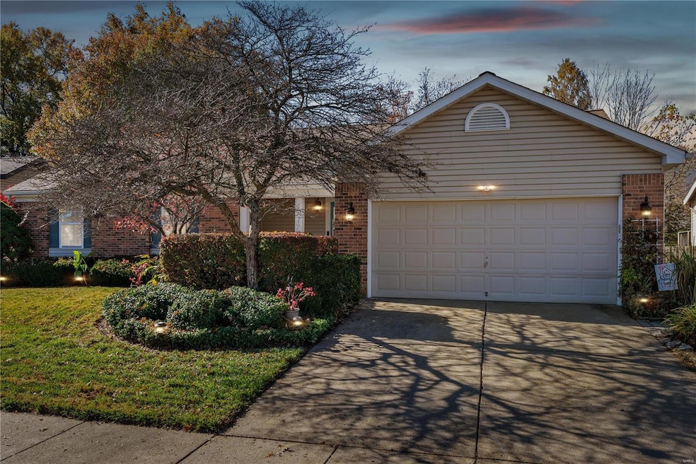 3823 Trinity Cir, Florissant, MO 63034 - photo 1