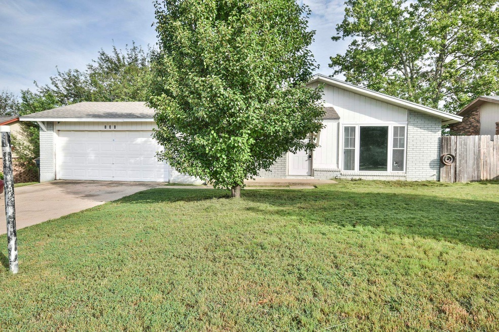 131 131 Ridgecrest Dr, Duncan, OK 73533 - photo 1