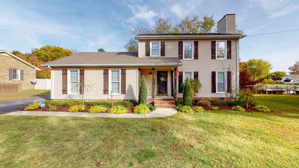 102 Northwood Ave, Shelbyville, TN 37160 - photo 1