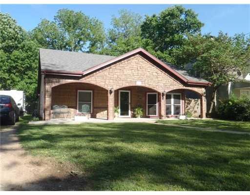 604 NW B St, Bentonville, AR 72712 - photo 1