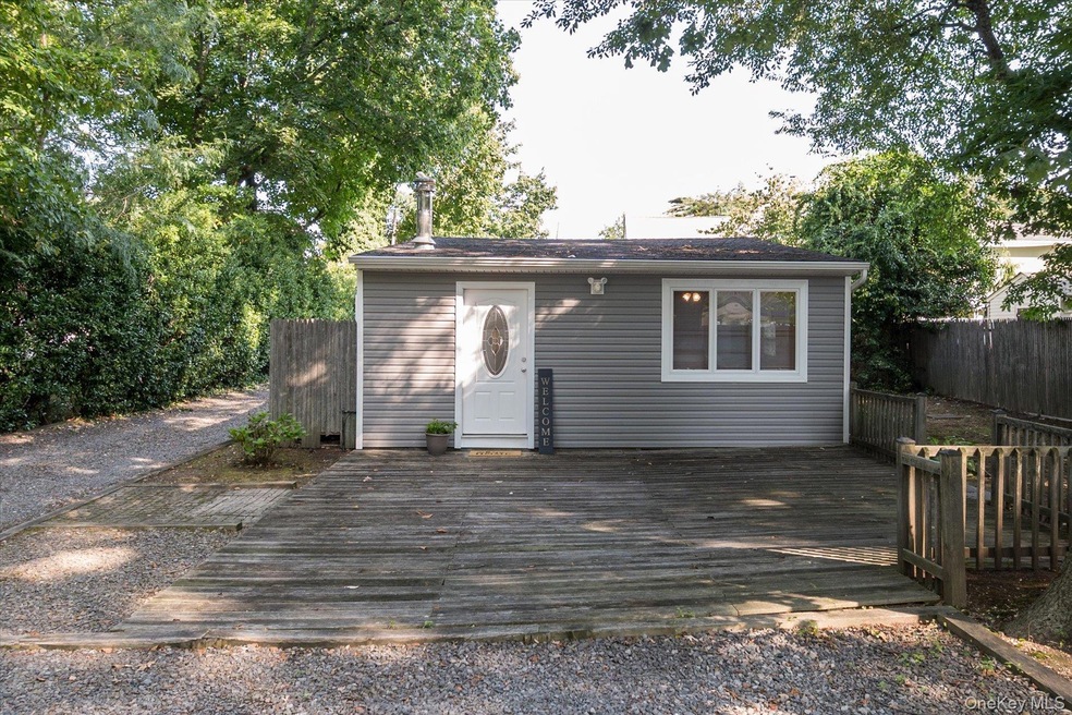 2950 Johnson Place unit A, Wantagh, NY 11793 - photo 1