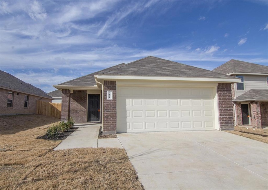 1606 Bobolink Dr, Ennis, TX 75119 - photo 1