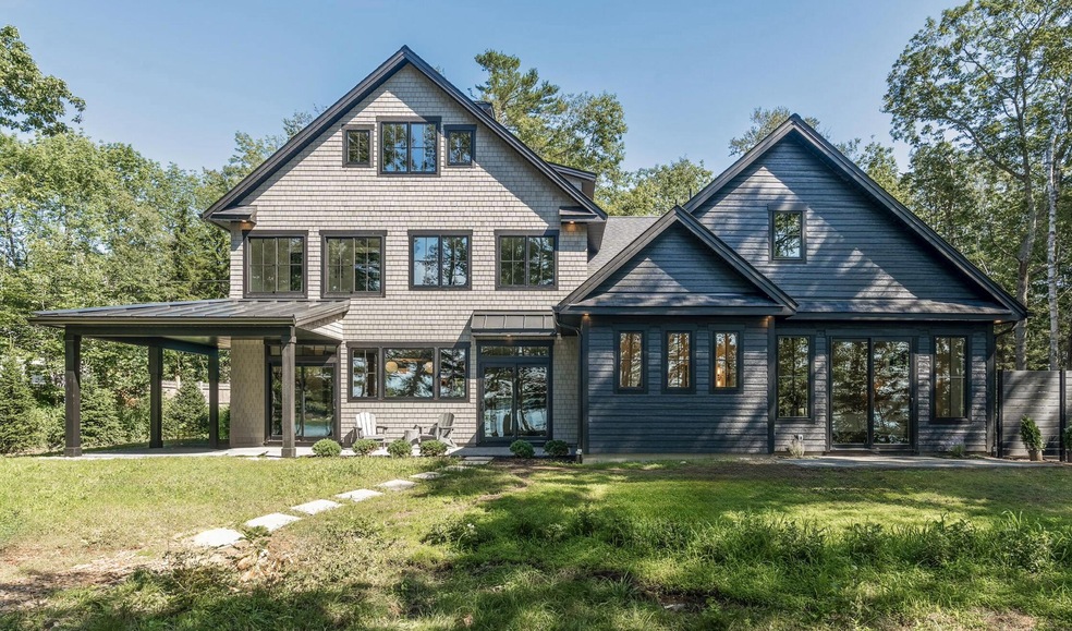 334 Lower Flying Point Rd, Freeport, ME 04032 - photo 1