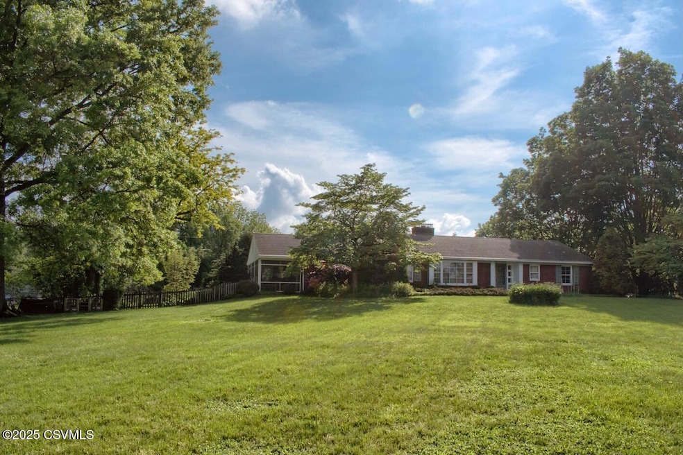 Pending $440,000 • Co-Listing Agent