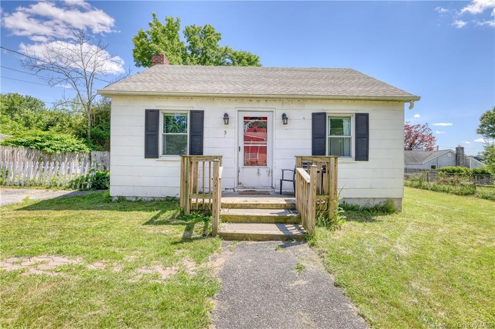 5 Huguenot Rd, Carmel, NY 10512 - photo 1