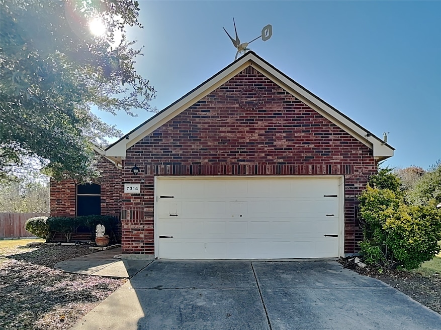 7314 Chapel Mesa Ct, Dallas, TX 75249 - photo 1