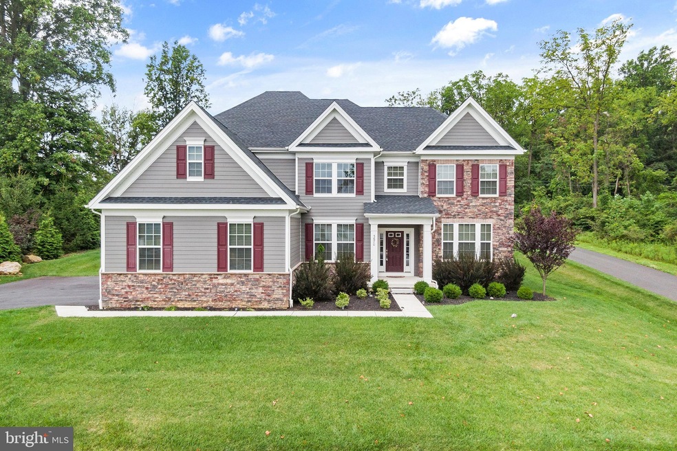 5670 Saucon Ridge Rd, Coopersburg, PA 18036 - photo 1