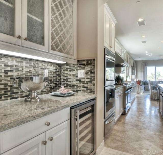 Photo of the Residence 3 model and not to depict t