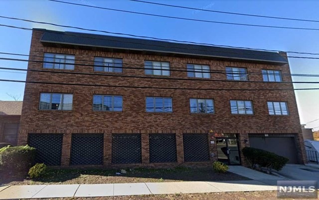 47 Bergen Blvd unit 2A, Fairview, NJ 07022 - photo 1