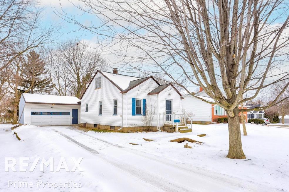 390 Ardussi St, Frankenmuth, MI 48734 - photo 1