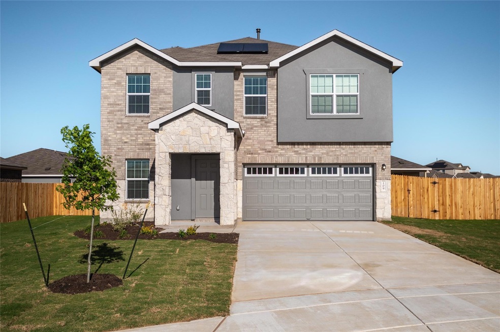 109 Winged Foot Cir, San Marcos, TX 78666 - photo 1