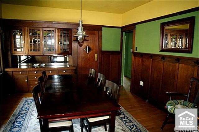 Formal dining room