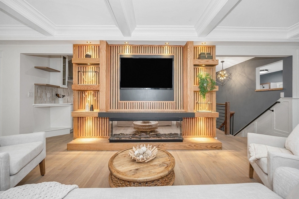 877 Main St, Reading, MA 01867 - photo 1