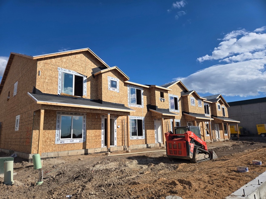 1264 N 325 E unit 169, Harrisville, UT 84404 - photo 1