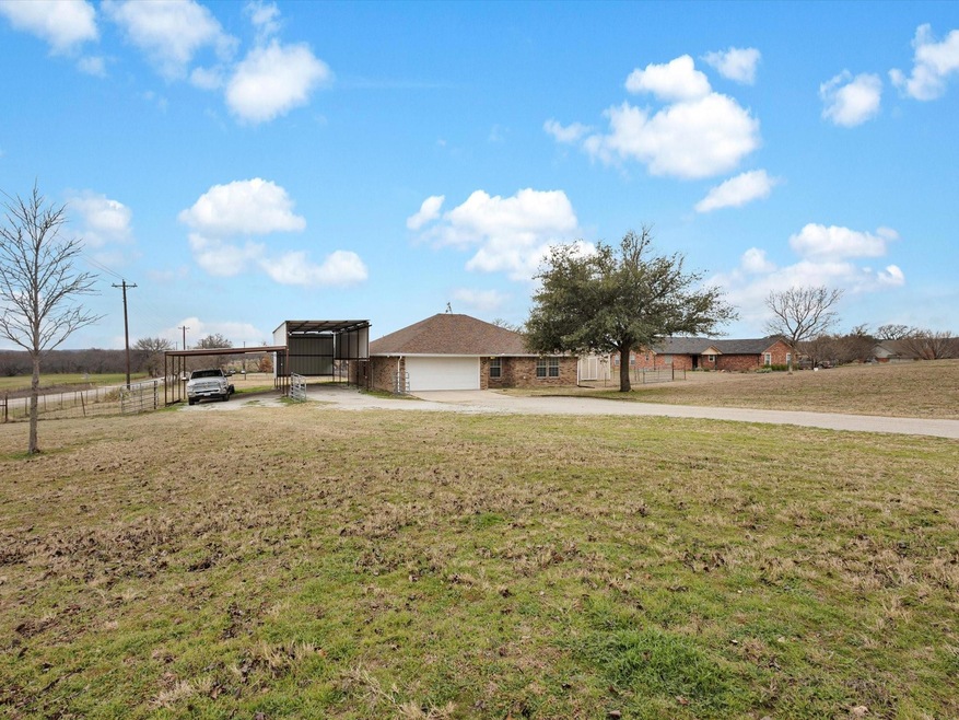 103 Meadow Brook Ct, Springtown, TX 76082 - photo 1