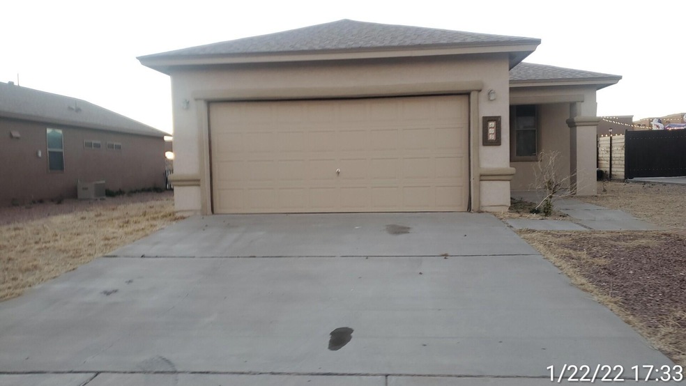 805 Desert Moon Dr, El Paso, TX 79928 - photo 1