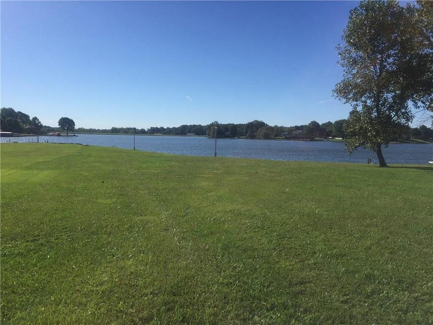 906 SE Mohawk Trail, Greensburg, IN 47240 - photo 1