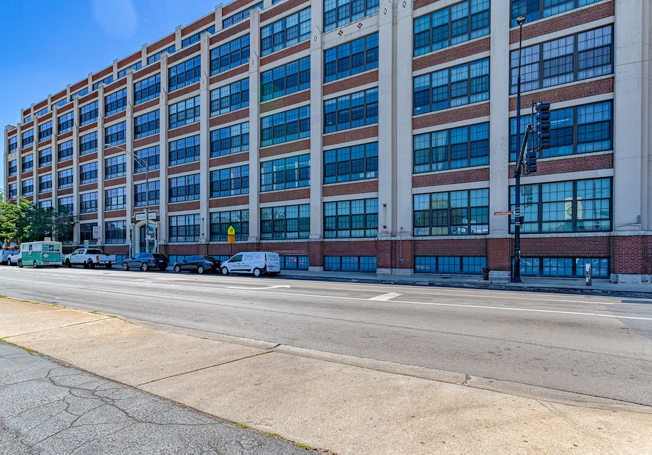 Shoemaker Lofts unit 117, Chicago, IL 60618 - photo 1