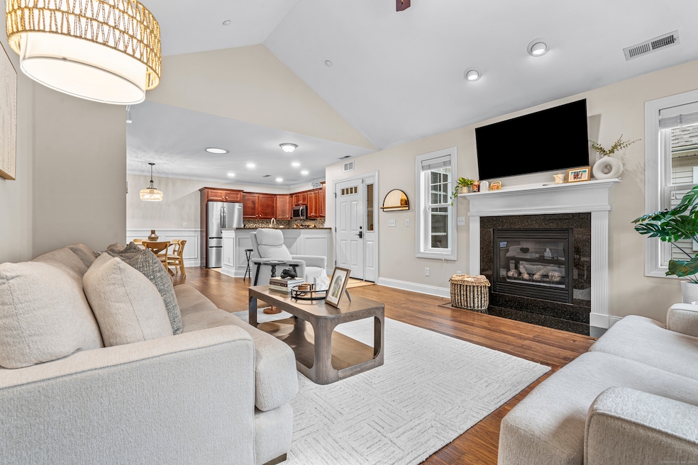 95 S Ridge Ln unit E202, Berlin, CT 06037 - photo 1