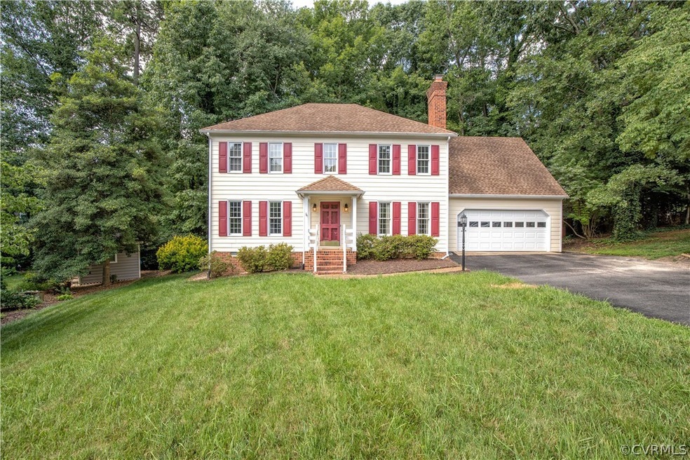 Nestled on a quiet Cul-de-sac lot!