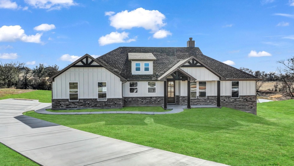 440 Herb Stephens Jr Way, Springtown, TX 76082 - photo 1