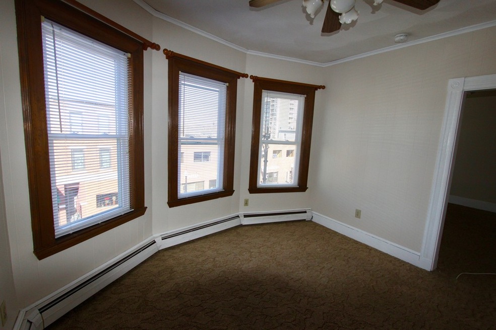 720 Cambridge St unit 3, Cambridge, MA 02141 - photo 1